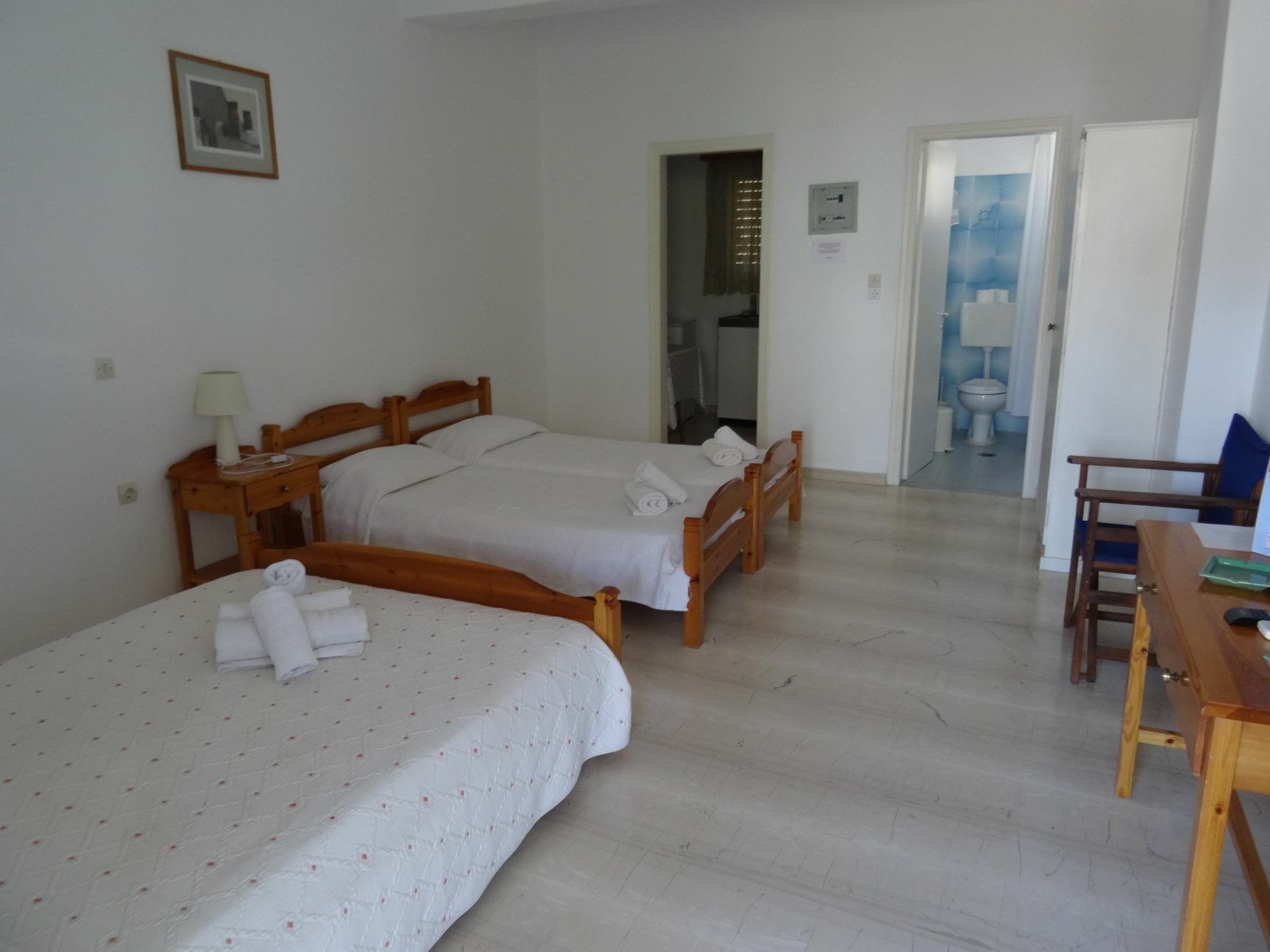 Bella Sant Aparthotel Perissa  Bagian luar foto