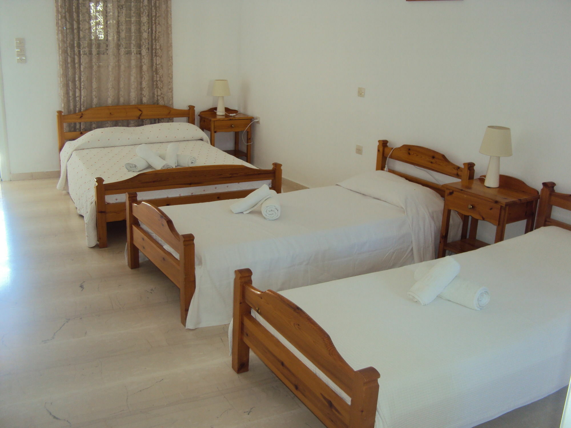 Bella Sant Aparthotel Perissa  Bagian luar foto