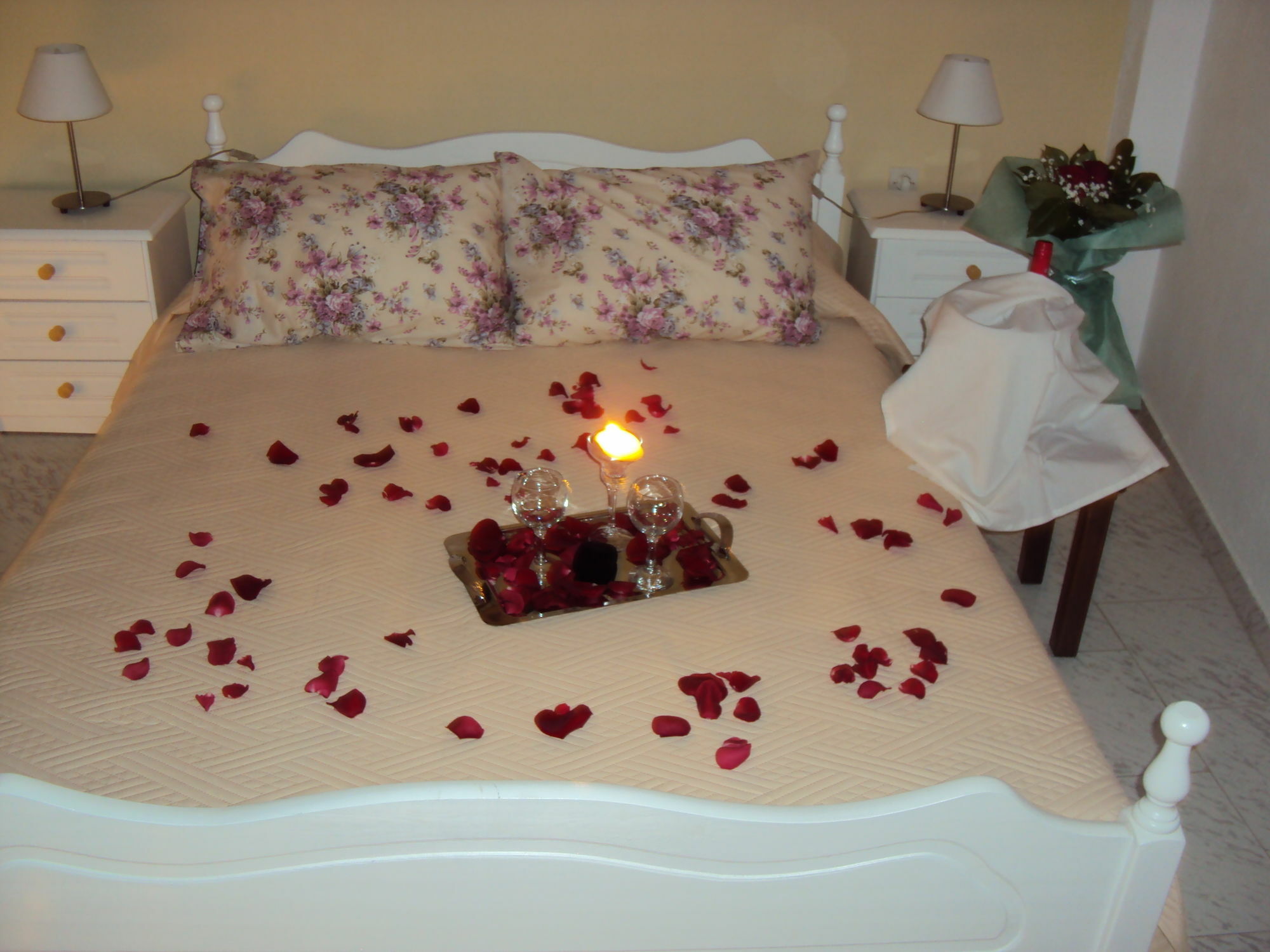 Bella Sant Aparthotel Perissa  Bagian luar foto